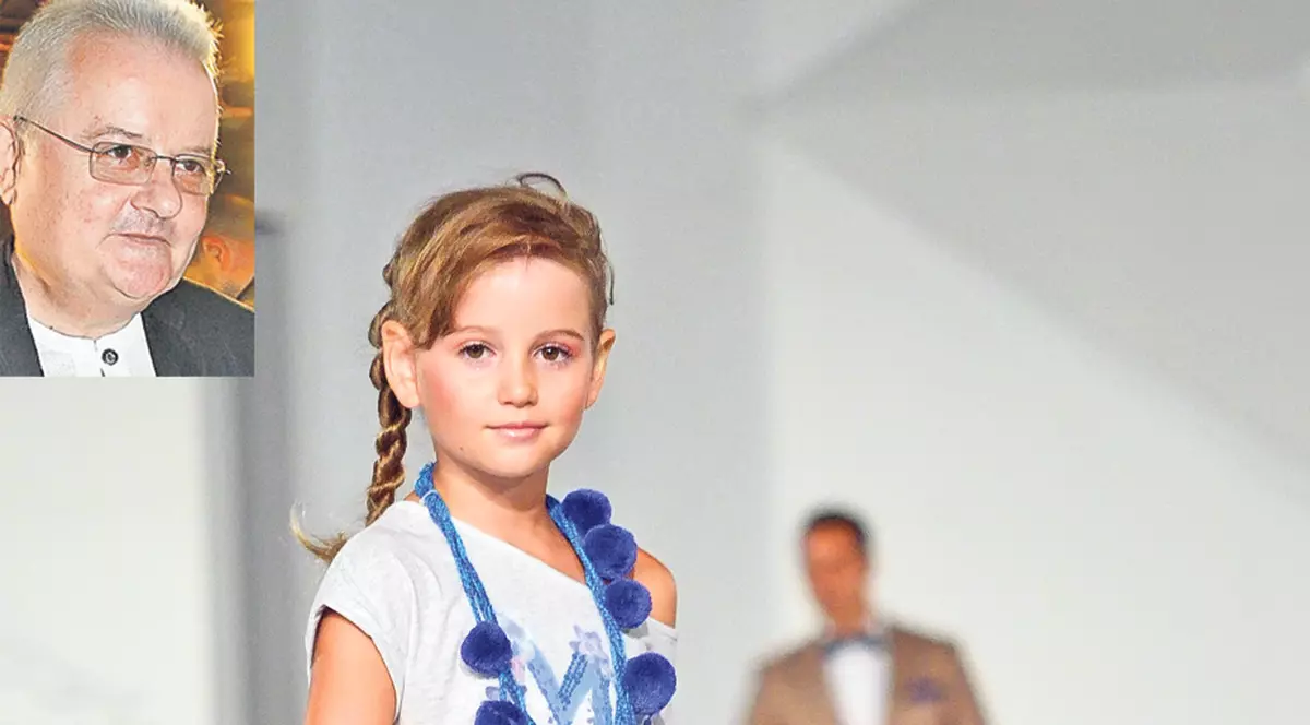 Ce-i mai place Irinucăi să facă pe modelul! FOTO