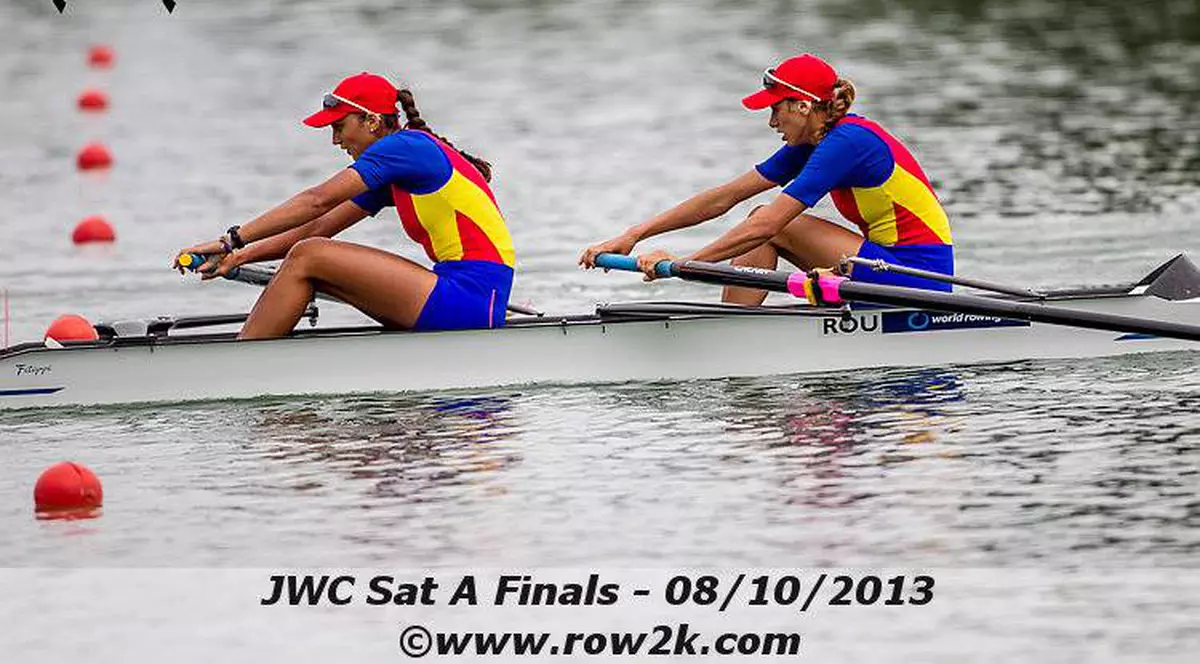 Partea frumoasă a canotajului! Denisa si Cristina au cucerit China. GALERIE cu puștoicele minune!