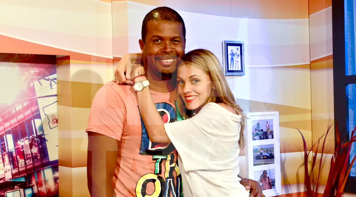 Cum s-a ajuns aici? Cabral, în PERICOL în propria-i casă : "Andreea stătea în pragul ușii cu setul de cuțite în mână"