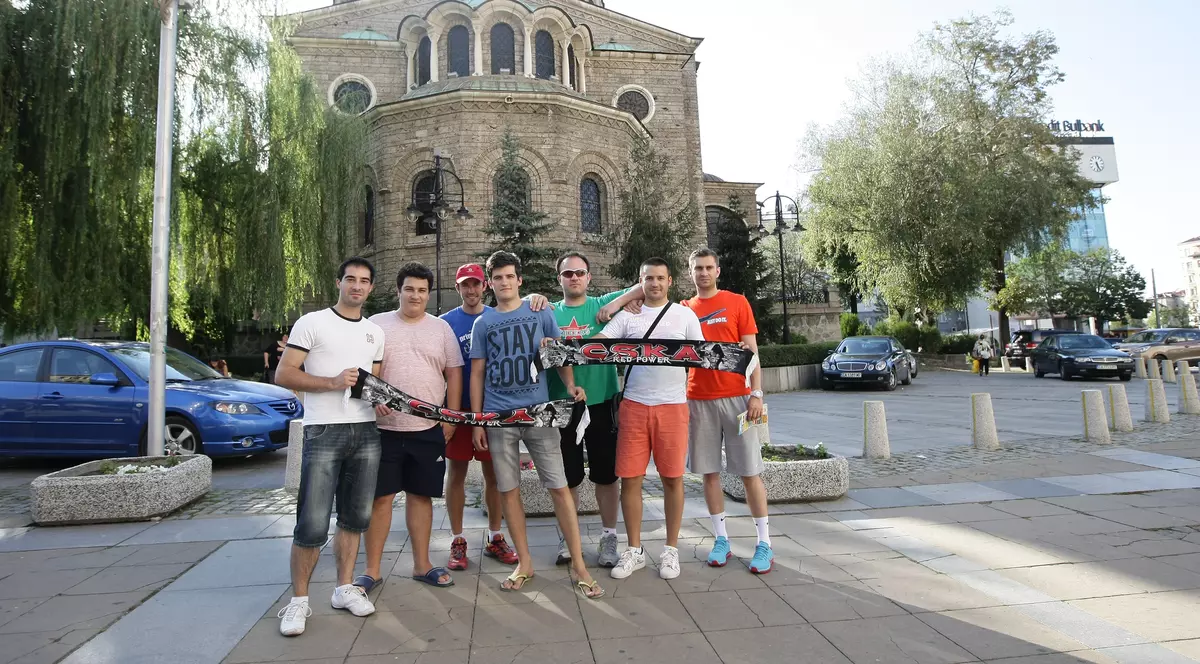 EXCLUSIV / FOTO. Fanii Stelei, ULUIŢI la Sofia: "Ia, uite-l, bă, pe Becali! E AICI!"