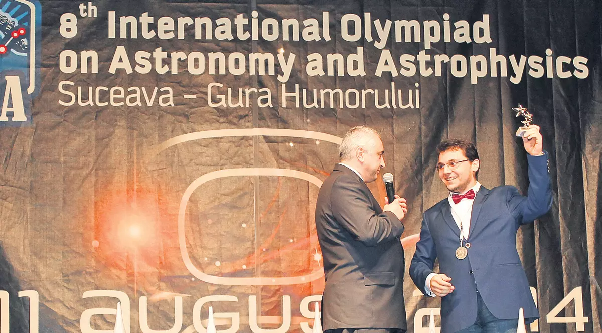 Un băiat «de aur» | Denis Turcu a încheiat Olimpiada Internaţională de Astronomie şi Astrofizică cu punctaj maxim, iar acum pleacă la Harvard