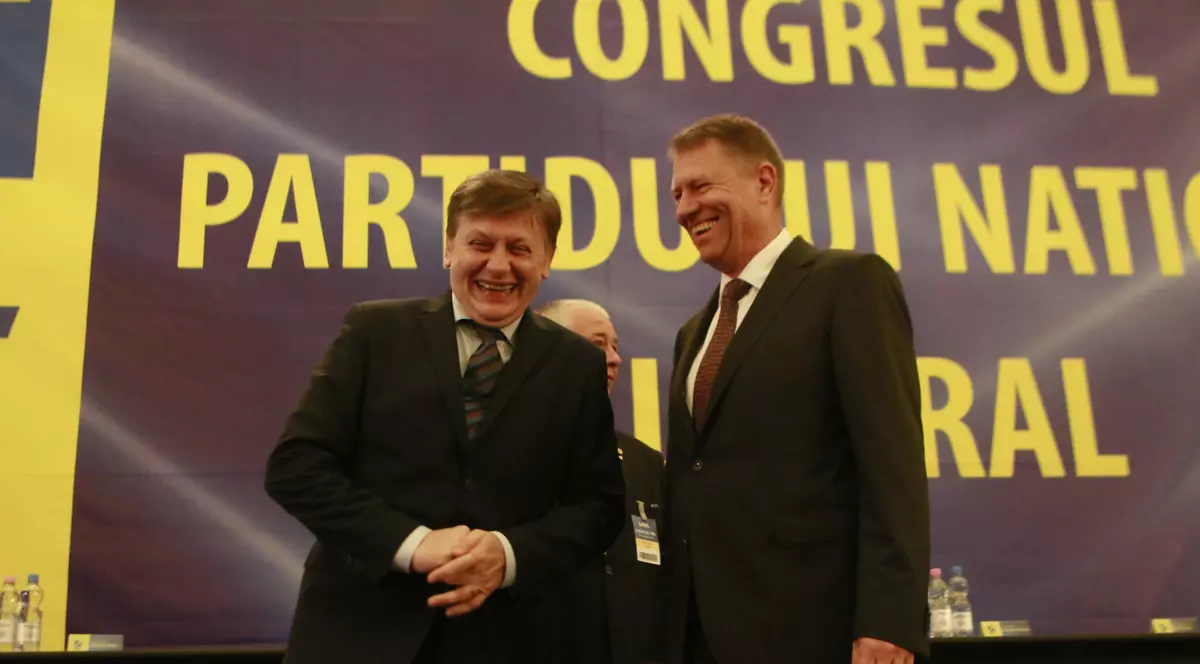 Iohannis ÎL IA ÎN BALON pe Antonescu: "Are încă NEVOIE DE UN TIMP DE DIGERARE"