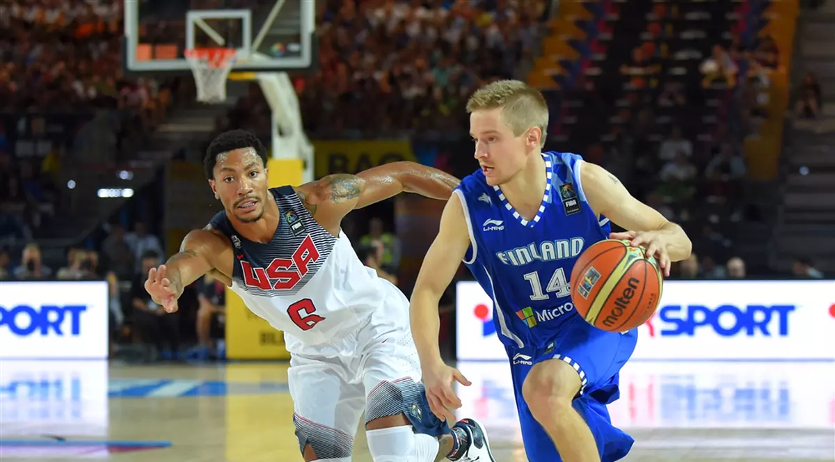 FOTO&VIDEO/ Americanii i-au umilit pe finlandezi la Mondialul din Spania. ^Brazilia a bătut Franța