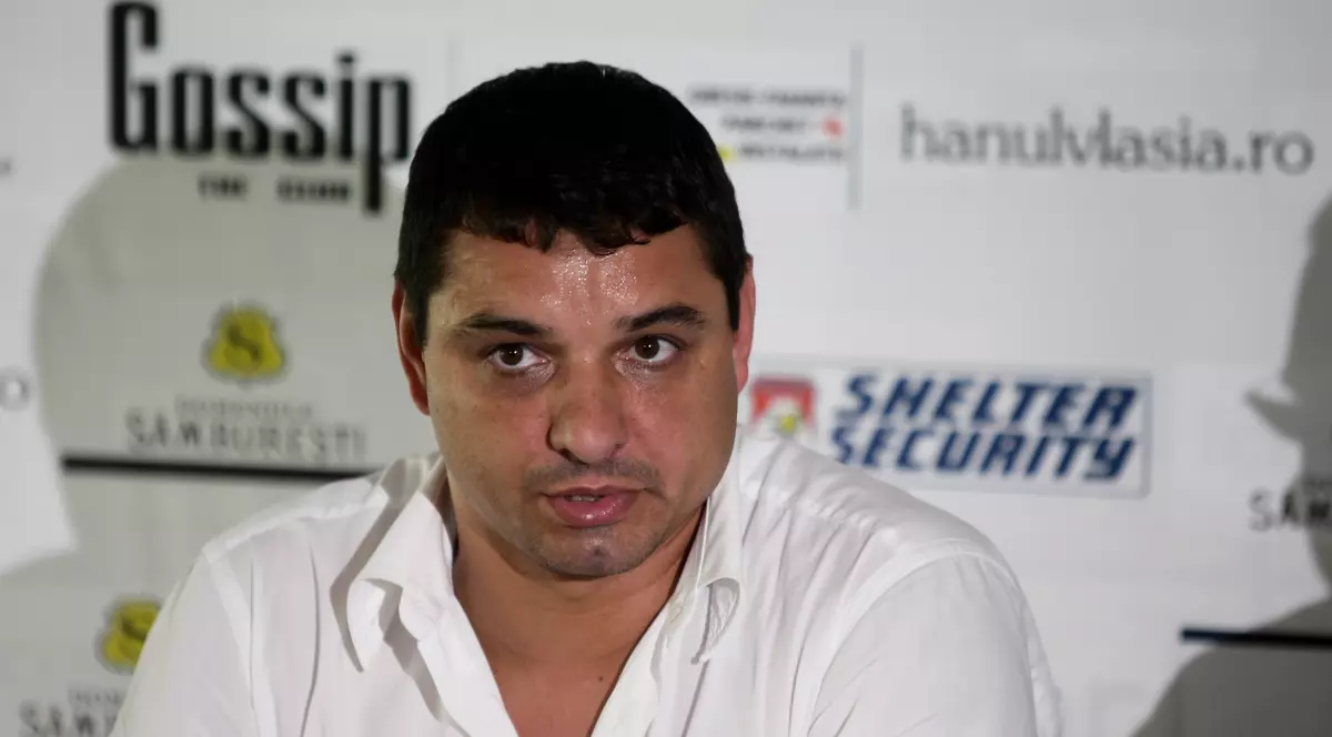 Ganea sare la gâtul contestatarilor! ”Sunt plătiţi să facă asta”