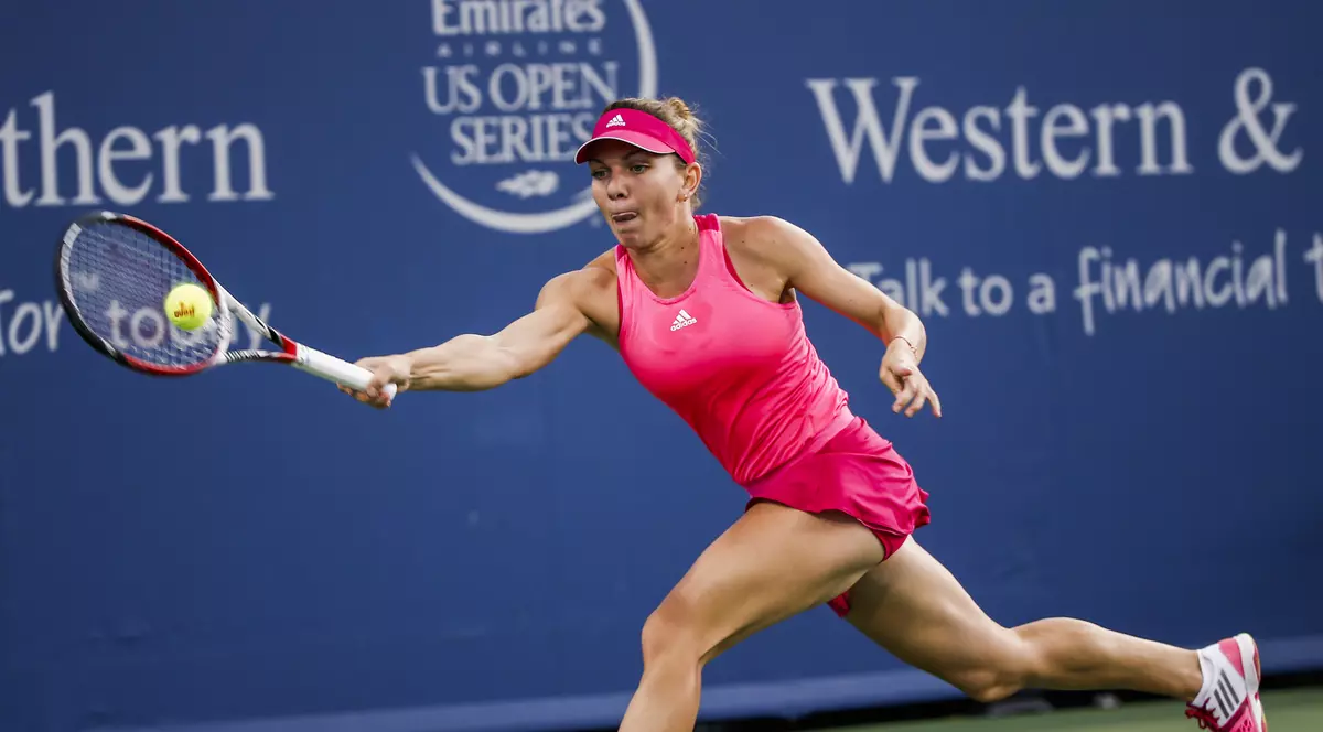 Simona Halep rămâne pe podiumul mondial. Maria Șarapova a câștigat titlul la Beijing
