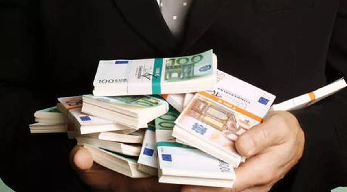 Băncile nu vor să finanţeze «Electorata», aşa că au îngheţat-o