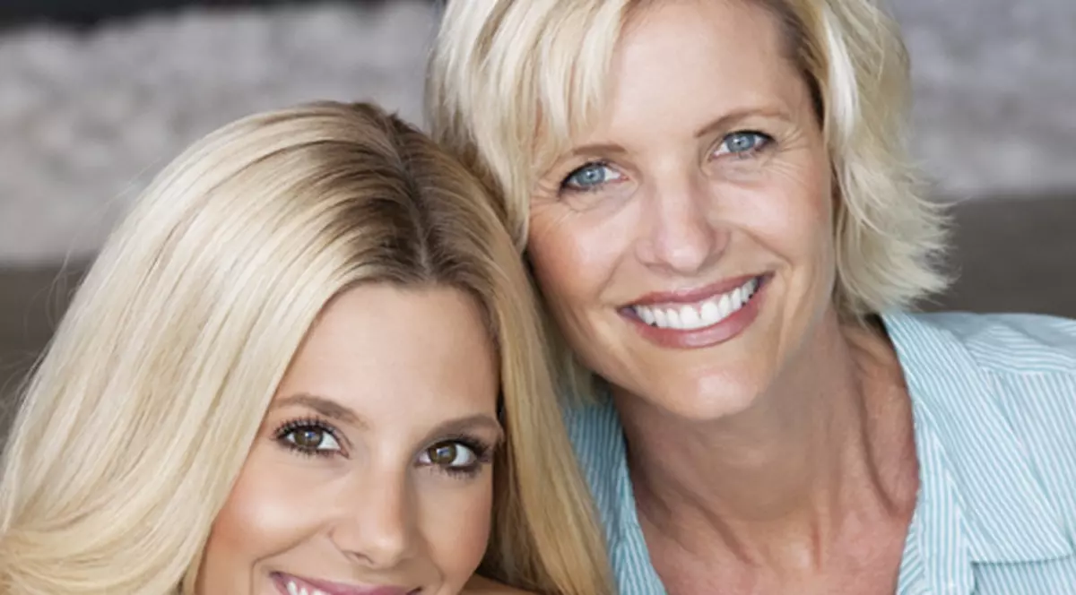 5 tipologii de relatii mama-fiica: ce este bine, ce este dificil si ce sa imbunatatesti