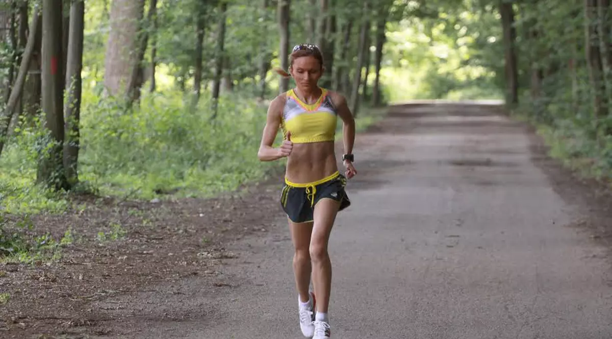 E model şi se luptă cu Agenţia Anti-Doping