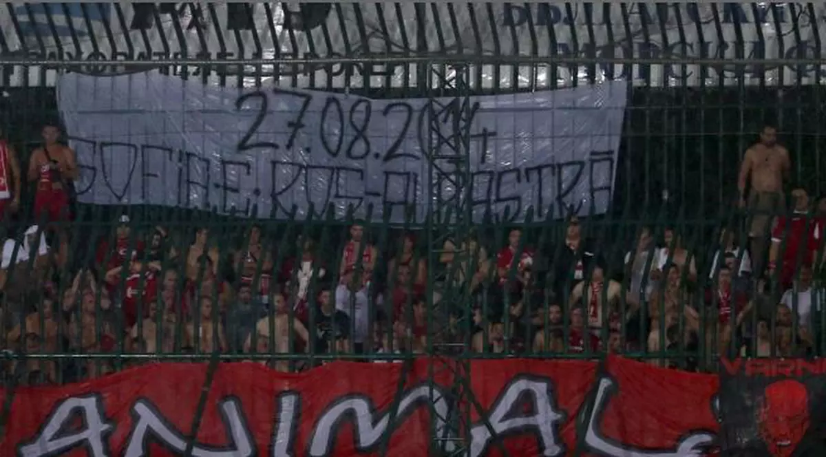 Fraţi până la capăt! Steaua, susţinută de galeria lui ŢSKA Sofia la returul cu Ludogoreţ