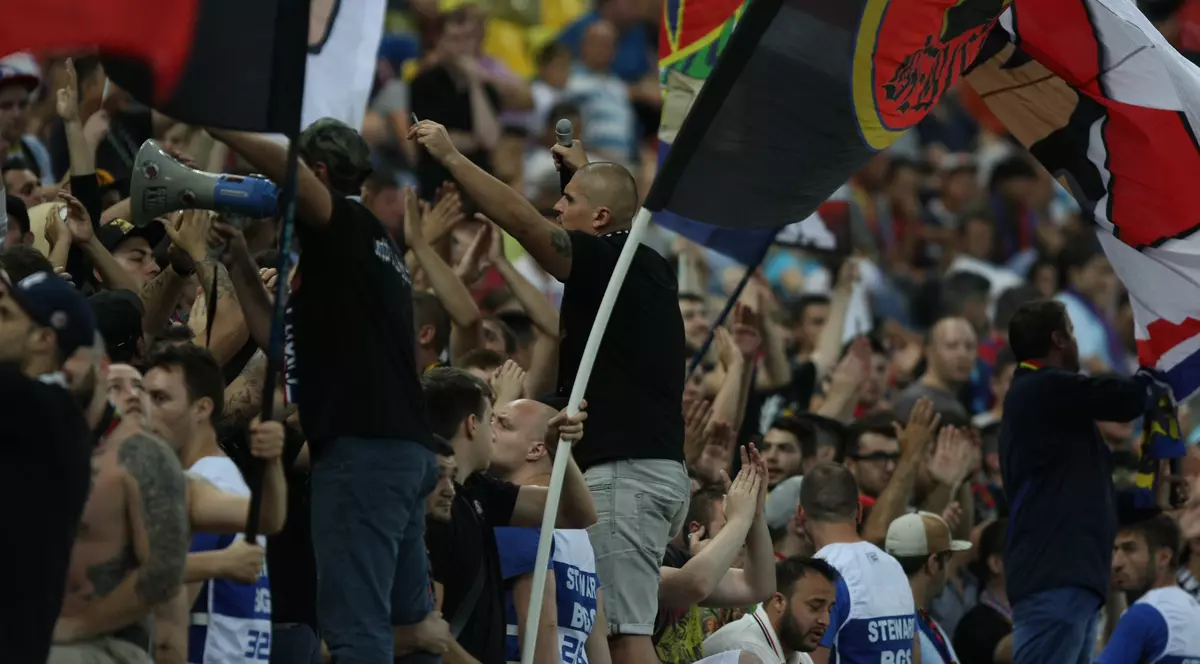 Horaţiu Feşnic arbitrează primul său derby Dinamo - Steaua. Fanii vor fi la datorie