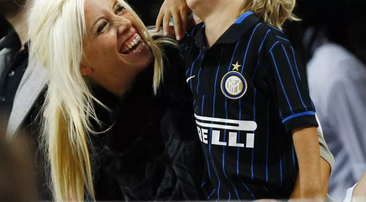 GALERIE FOTO / Wanda Nara, soţia-talisman pentru Mauro Icardi!