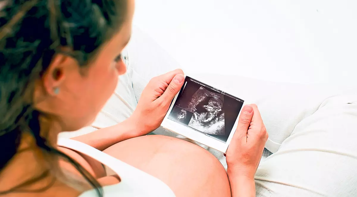 Natalitatea stă în eprubetă!