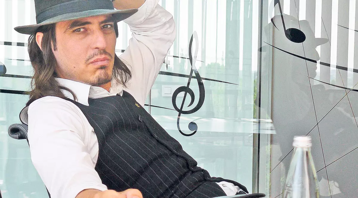 VIDEO EXCLUSIV/Actorul Vasile Calofir a trăit în sărăcie, așa că nu-și bate joc de bani. „Investesc în educația mea”