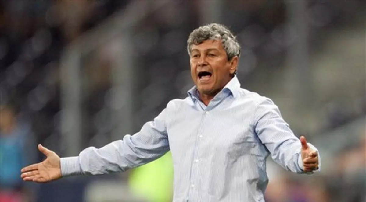 ROMÂNIA - IRLANDA DE NORD / Invitat-surpriză în cantonamentul naționalei