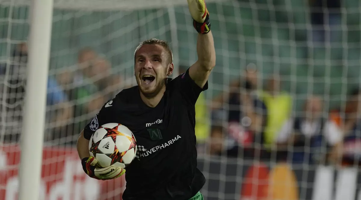 VIDEO / INCREDIBIL! ”Mă gândesc să-l bag pe Moţi în poartă, în meciul cu Liverpool”, Georgi Dermendzhiev, antrenor Ludogoreţ Razgrad