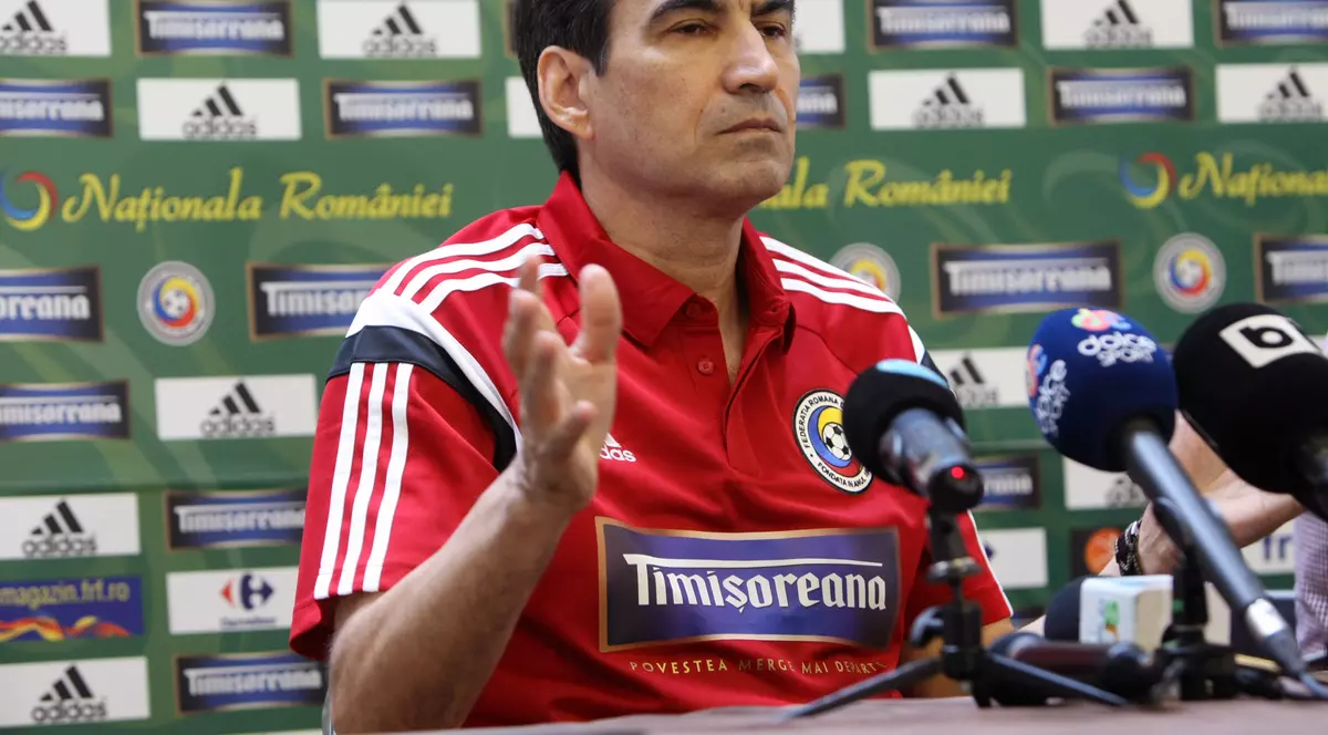 EXCLUSIV / Victor Piţurcă vrea să joace fără stelişti la Atena! AFLĂ MOTIVUL