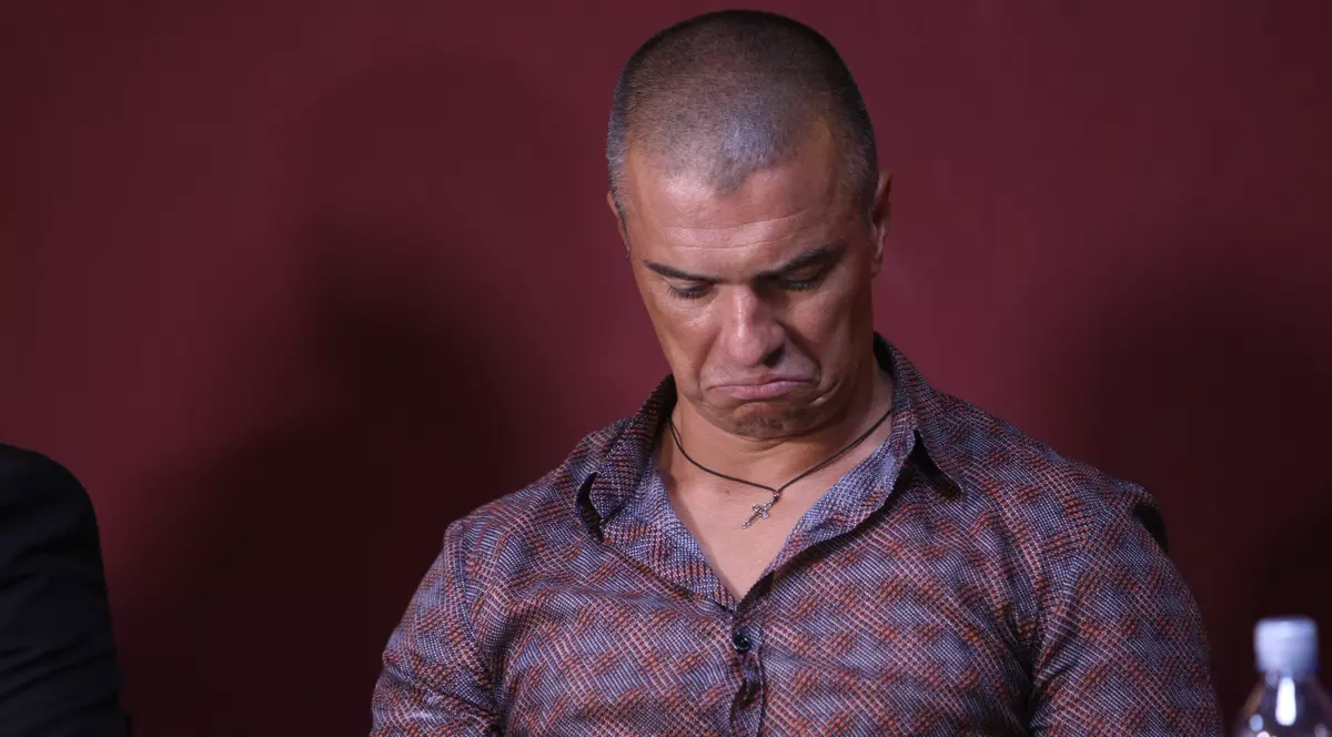EXCLUSIV / Daniel Pancu ŞOCHEAZĂ: "Am plâns în baie, SĂ MOARĂ MAMA!"