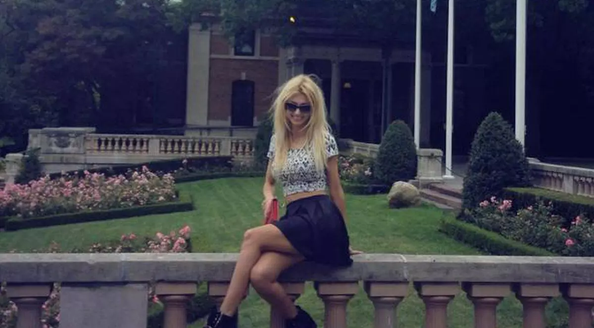 NU AI VĂZUT-O NICIODATĂ AŞA!  Andreea Bălan, TRANSFIGURATĂ de DURERE după moartea BUNICII