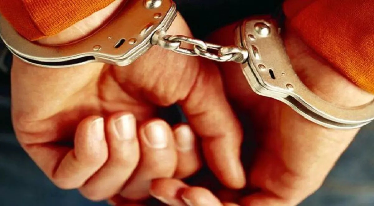 Tânărul de 17 ani suspectat de uciderea a doi soţi din Iaşi a fost arestat