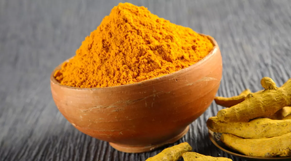 CONDIMENTUL care POATE VINDECA o FORMĂ DE CANCER PULMONAR