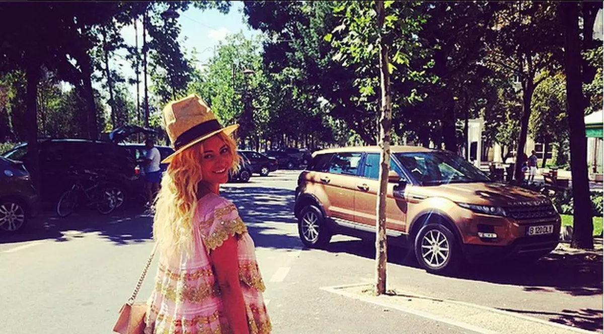 DELIA MATACHE, în ipostaze TANDRE CU ŞTEFAN BĂNICĂ JR, în văzul LUMII! FOTO ÎN ARTICOL