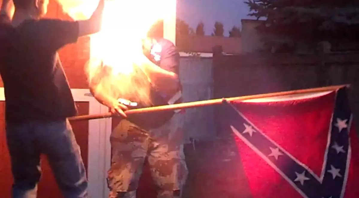 Culmea provocării! Şi-a dat foc din cauza "Ice Bucket Challenge" | VIDEO 