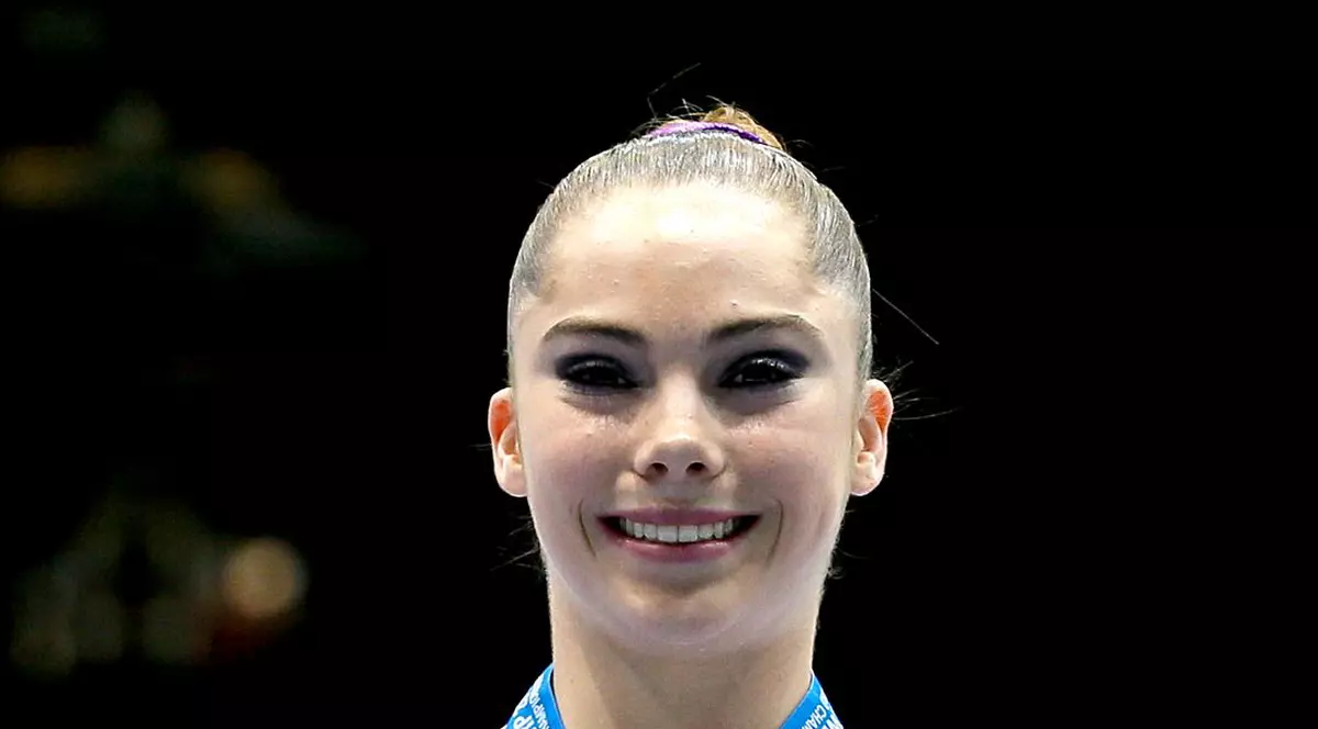 Fotografii cu gimnasta McKayla Maroney GOALĂ PUŞCĂ au apărut pe Internet. Americanca afirmă că era MINORĂ când şi-a făcut pozele