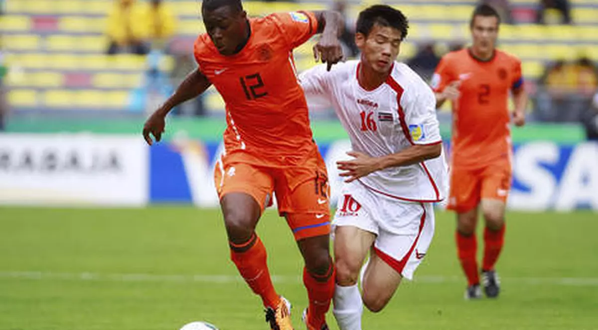 ”U” Cluj i-a răspuns CFR-ului. A luat un jucător de la Ajax!