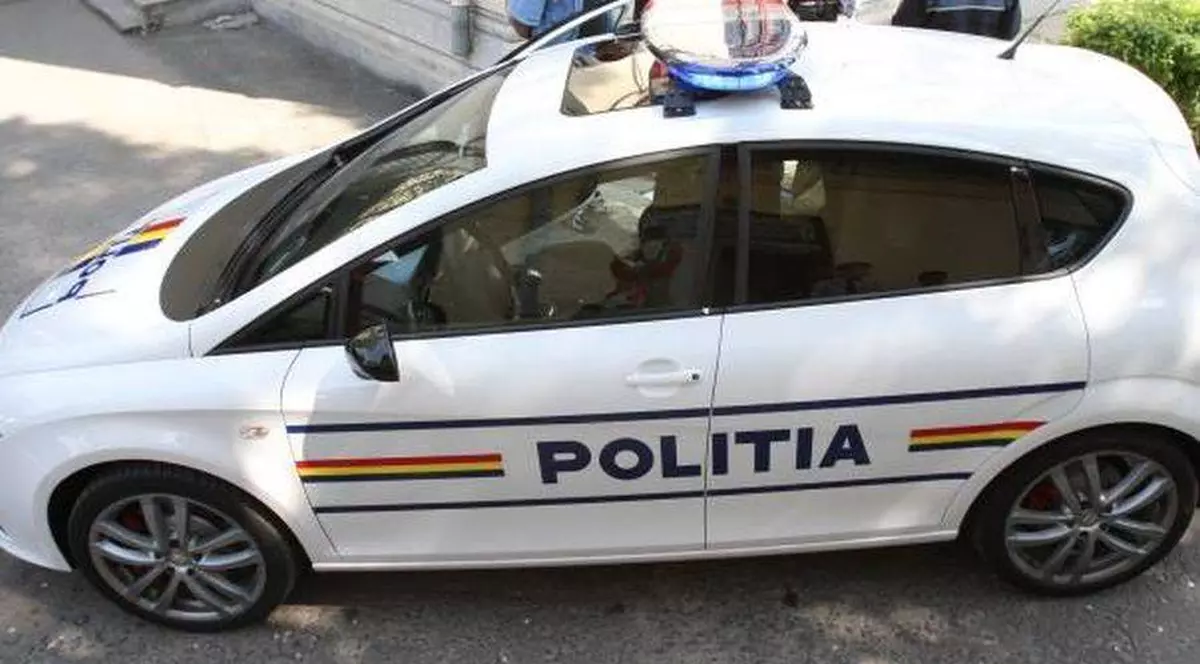 Jaf la Cluj într-un magazin nonstop. Hoții au amenințat vânzătoarea cu moartea