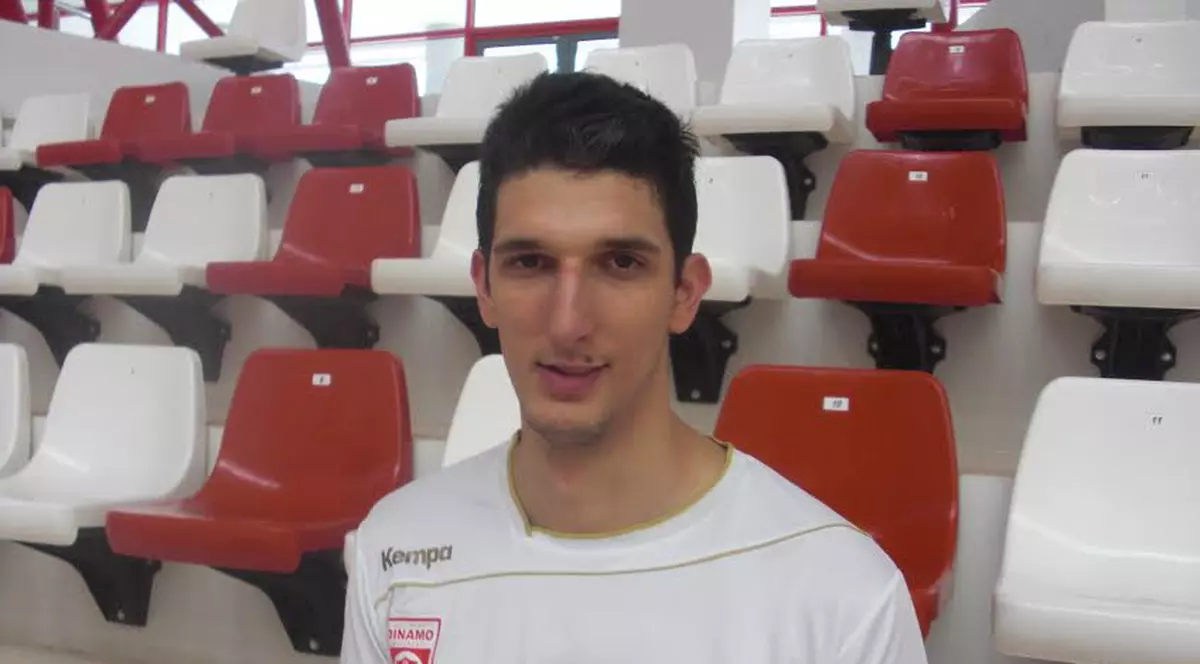 DINAMO / Un inter stânga cât casa vine să-i facă mari pe ”roș-albi”!