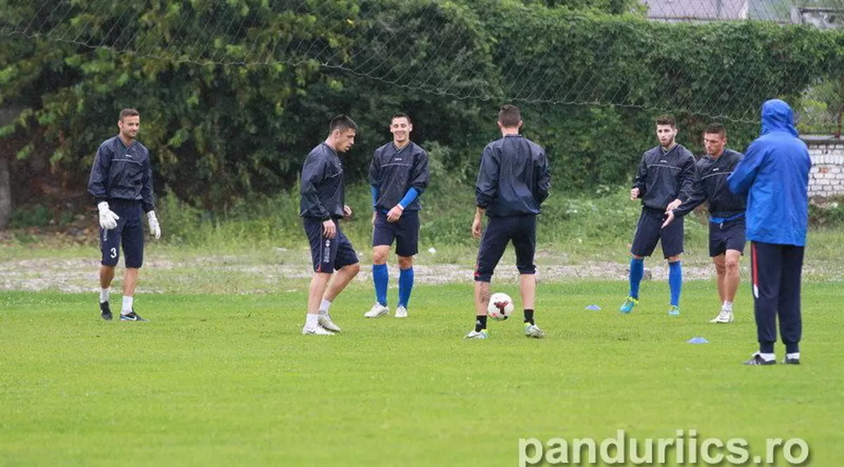 Pandurii au zdrobit echipa de liga a III-a SCM Argeșul Pitești! 