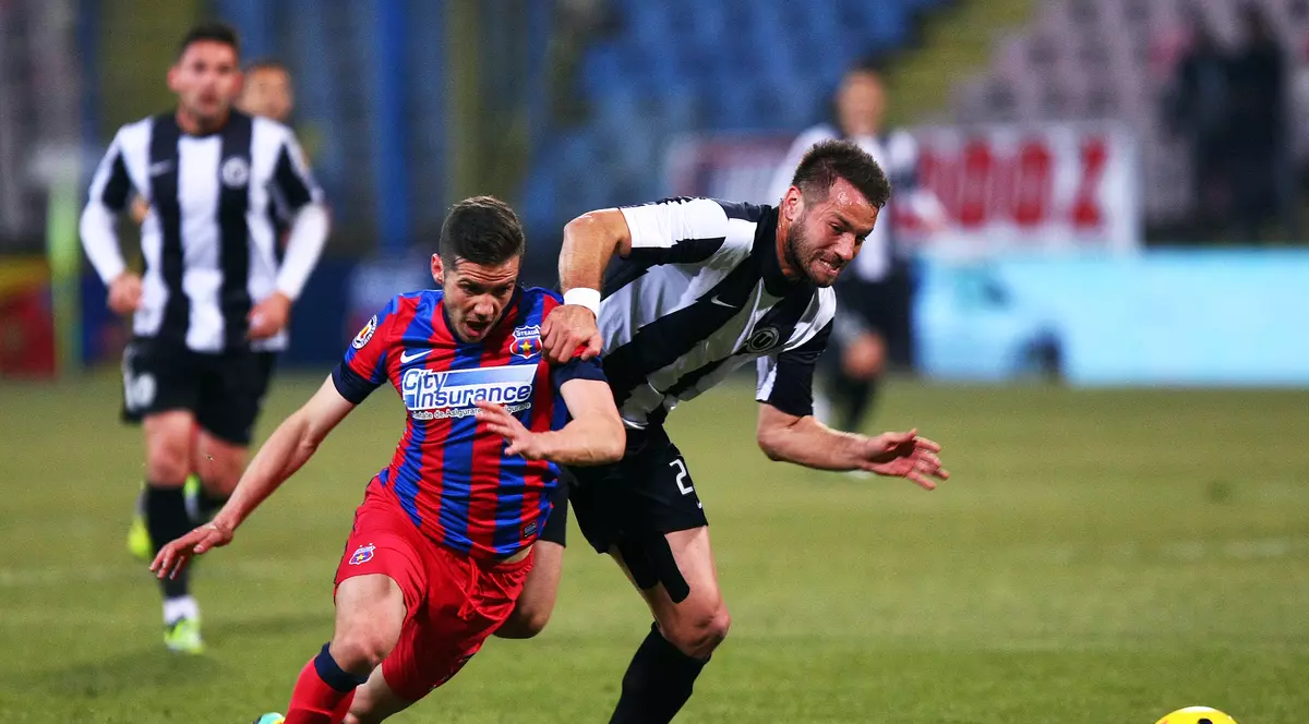 VIDEO/ LIGA I: ”U” Cluj - CSMS Iaşi 2-0^Muşat şi Viveiros i-au stricat debutul lui Chirilă