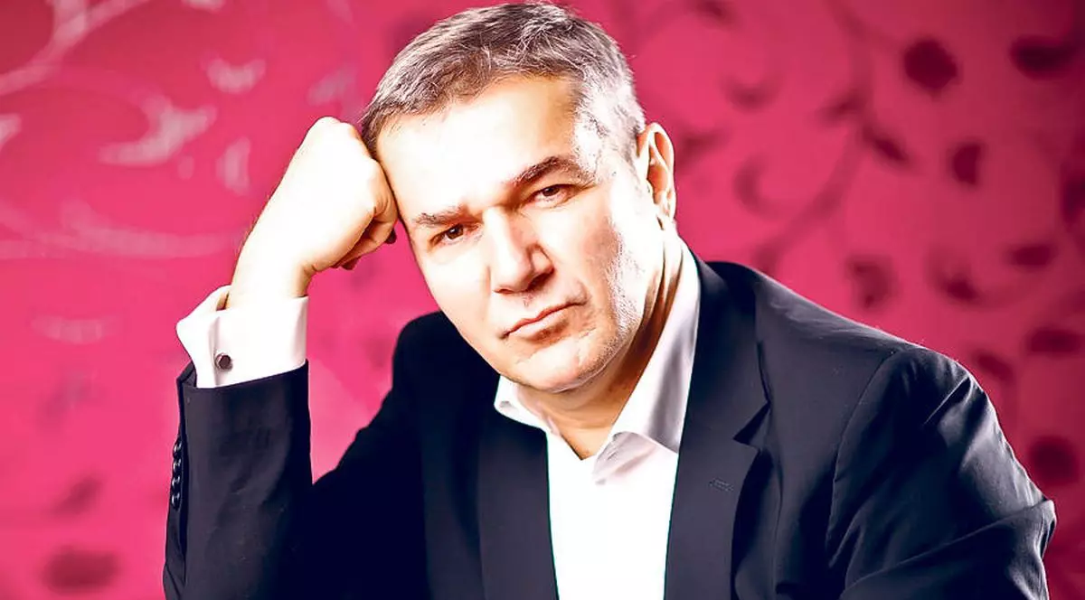 Ce a avut în comun DAN BITTMAN cu DINU PATRICIU! EXPERINŢA pe care solistul a trăit-o la 17 ani alături de omul de afaceri!