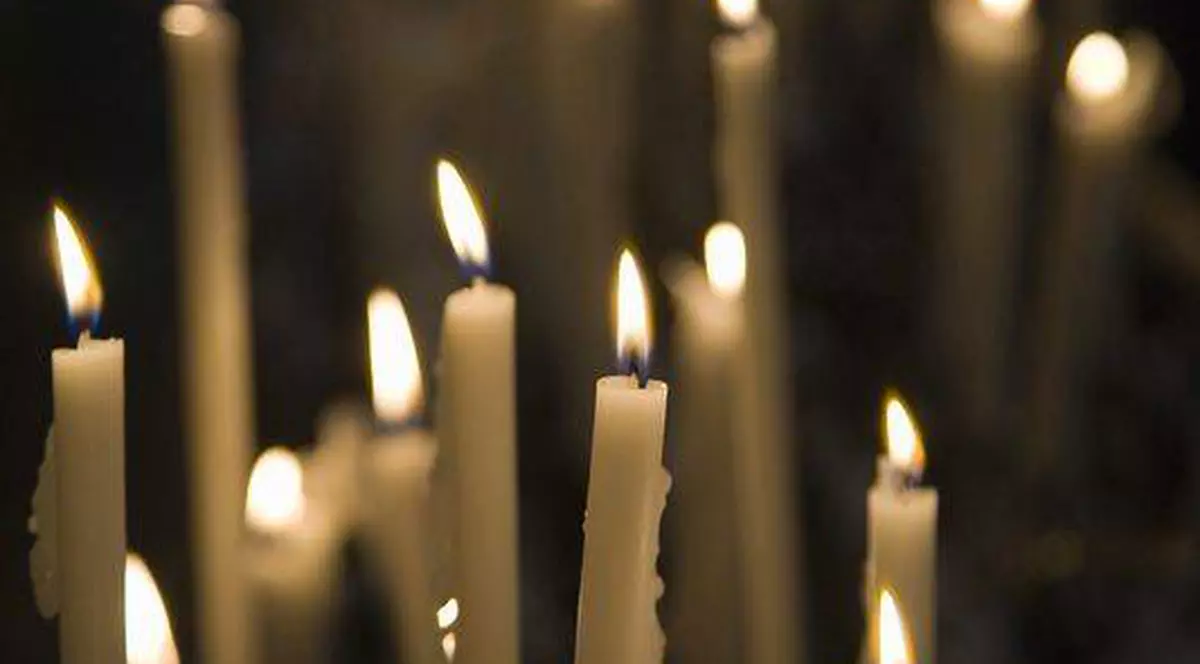 PREOŢII ZGUDUIE BISERICA DIN TEMELII. "DUMNEZEU este doar o..."