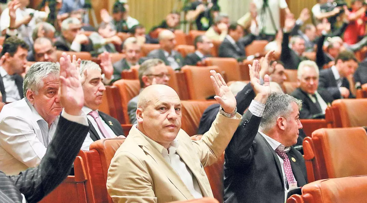 ULUITOR! ANUL PARLAMENTAR are 431 de zile! TOATE ÎN DEPLASARE! 