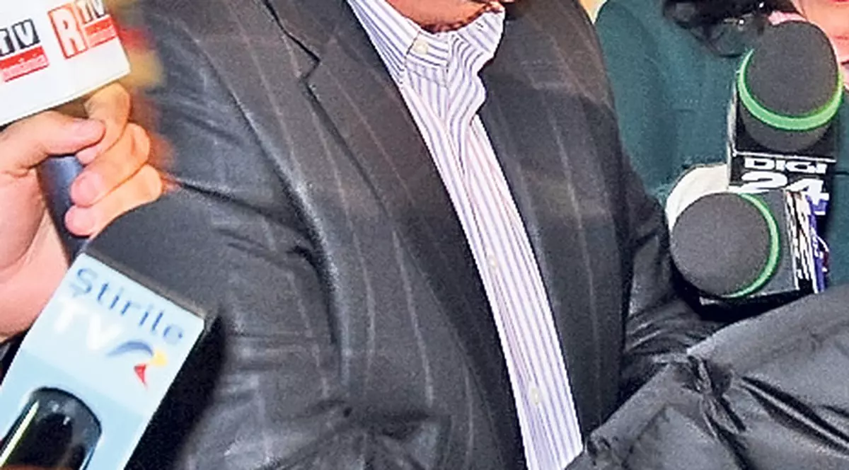 «Greii» din dosarul Microsoft au fost duşi ieri seară în faţa judecătorilor