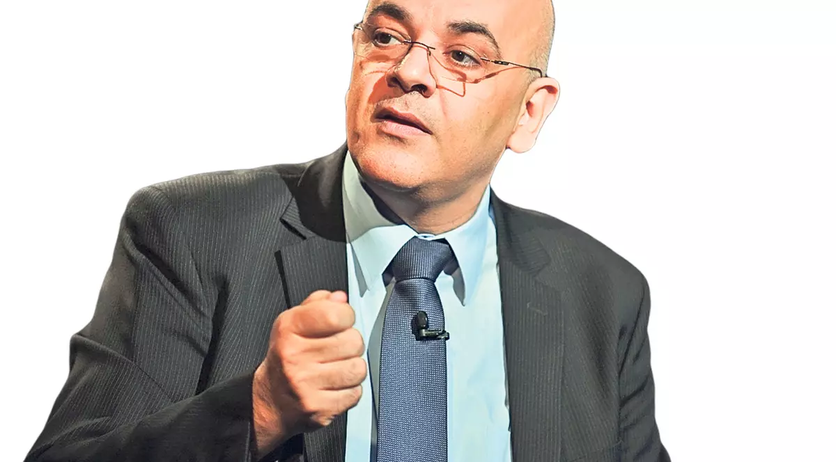 Schimb de replici între Dragnea și Arafat