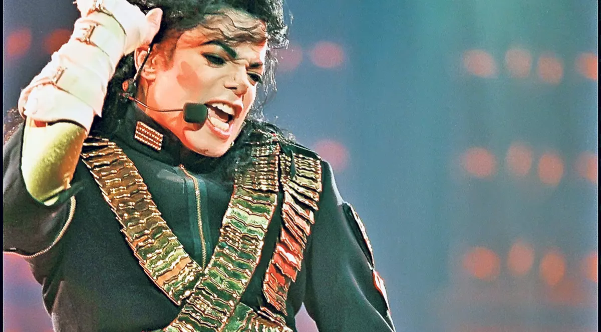 Michael Jackson încă produce sute de milioane după moarte