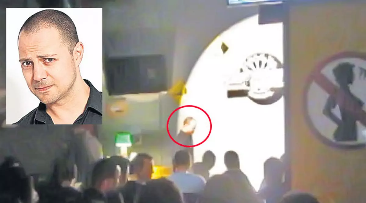 Iminenţa divorţului l-a distrus pe soţul Lorei | FOTO