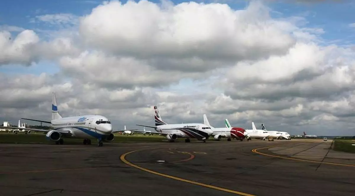 MĂSURI pentru CONTRACARAREA EBOLA pe AEROPORTUL din PRAGA!