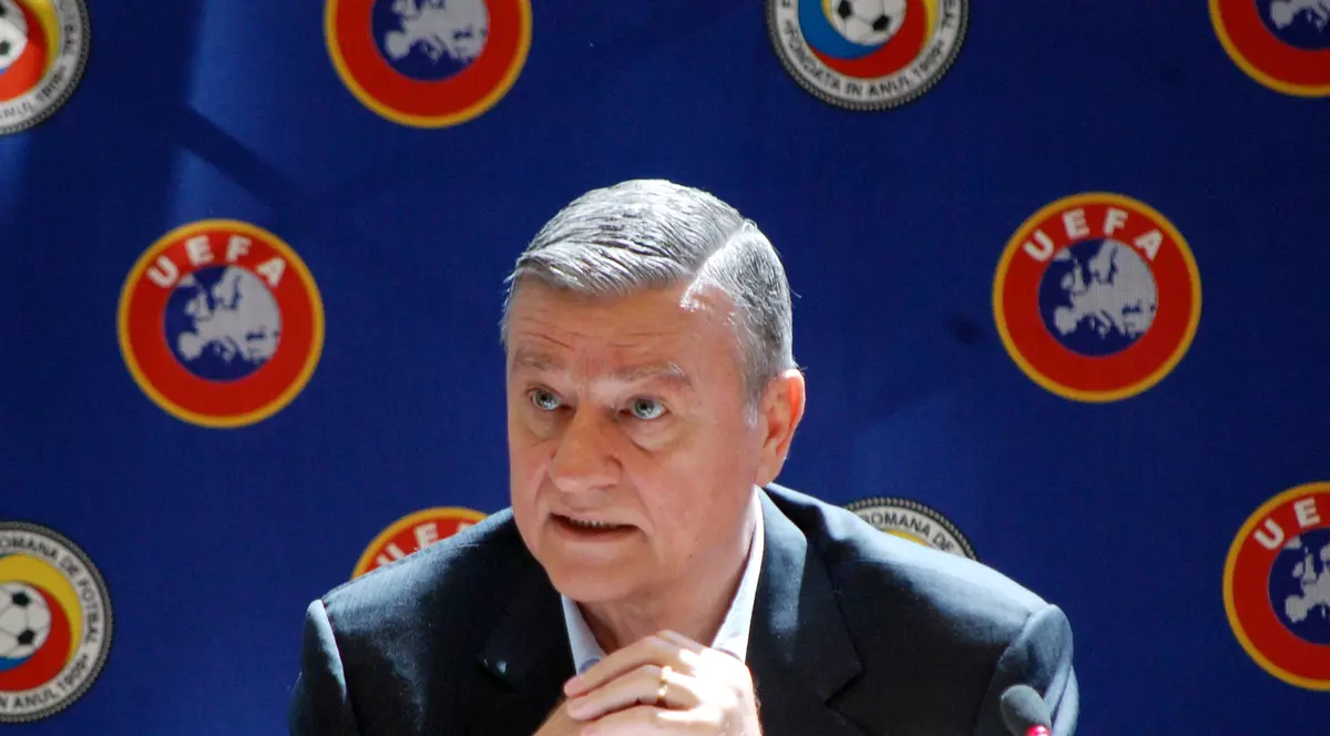 Sandu: "Dacă nu te califici, mai bine TE ÎMPUŞTI, te laşi de fotbal!"