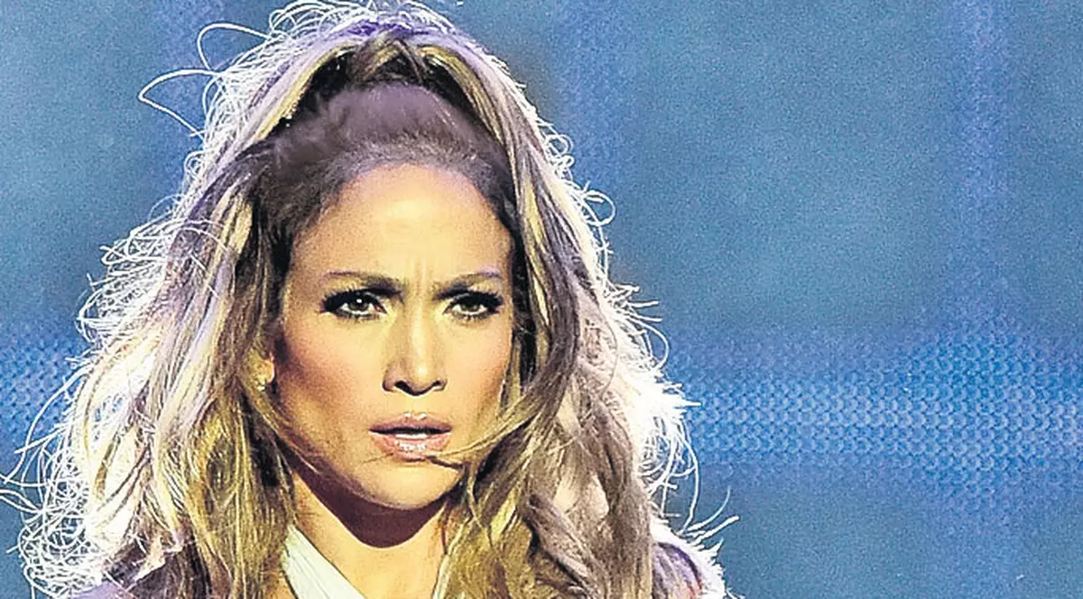 Jennifer Lopez a luat drumul cazinourilor. Britney Spears îi dă lecţii