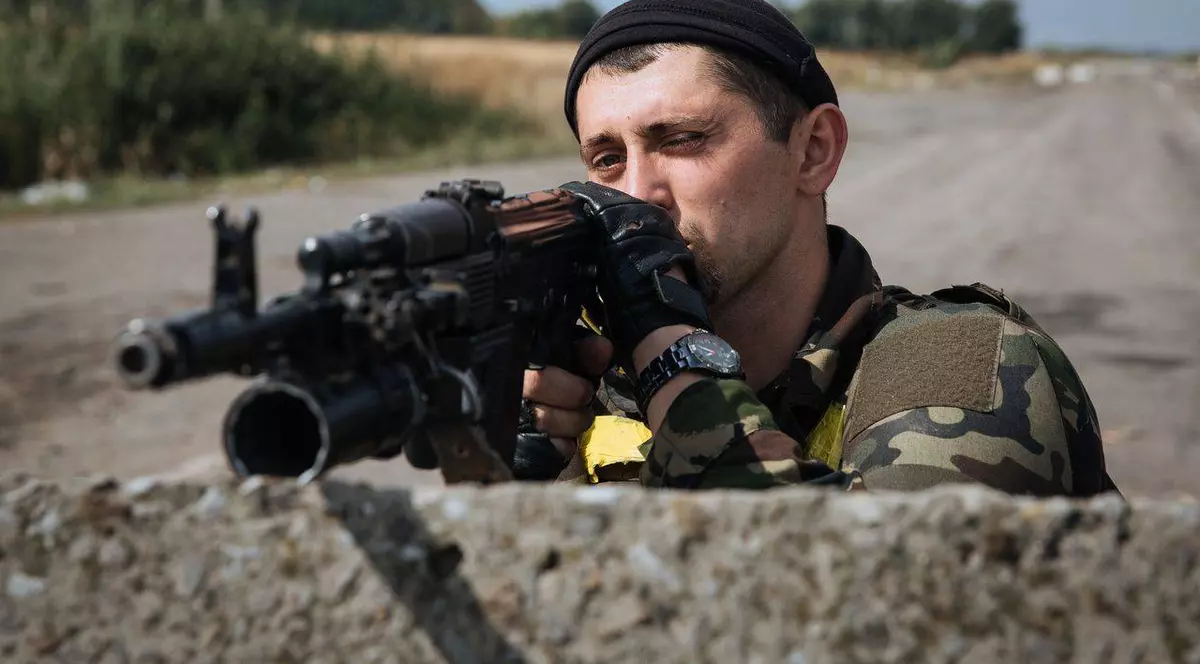 ALEGERI în UCRAINA | Separatiştii proruşi ÎI AMENINŢĂ pe cei care vor să VOTEZE