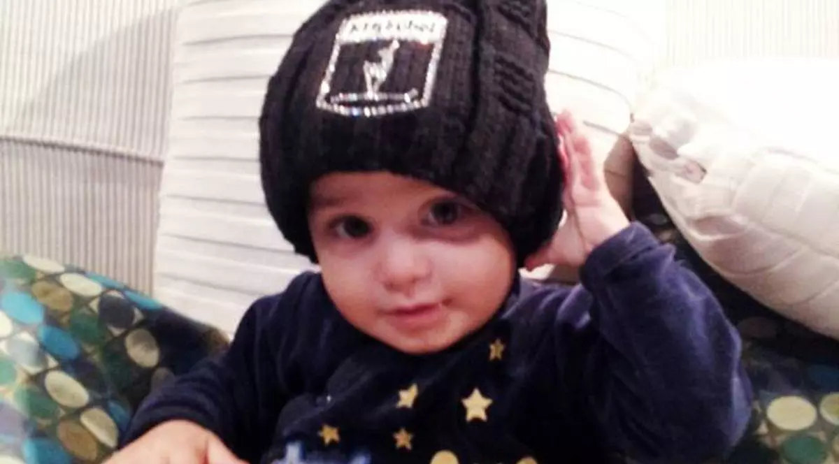 ADORABIL! Cu EL se MÂNDREȘTE TARE o VEDETĂ de la NOI!