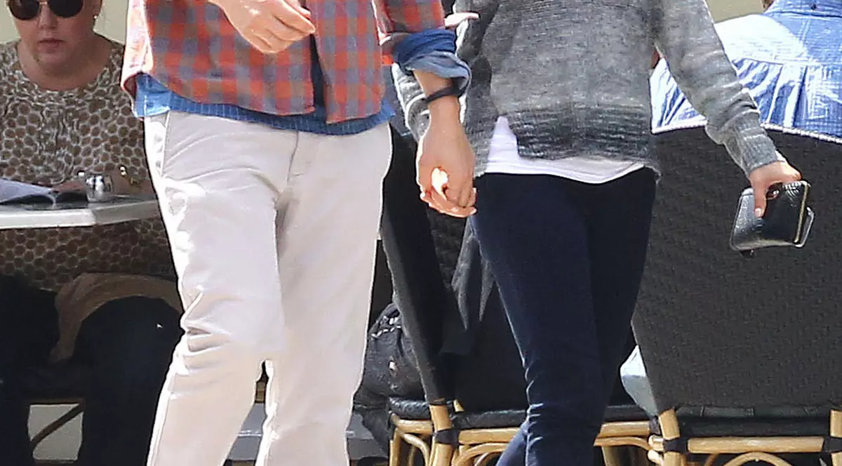 SCANDAL ÎN SHOWBIZ! O vedetă care DOAR CE A NĂSCUT a aflat că SOȚUL A ÎNȘELAT-O în primele luni de relație