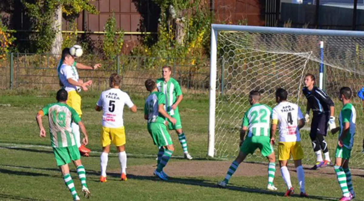 LIGA A II-A LA FOTBAL / Etapa a 10-a în fotbalul mic: ^meci amânat la Voluntari din pricina vântului