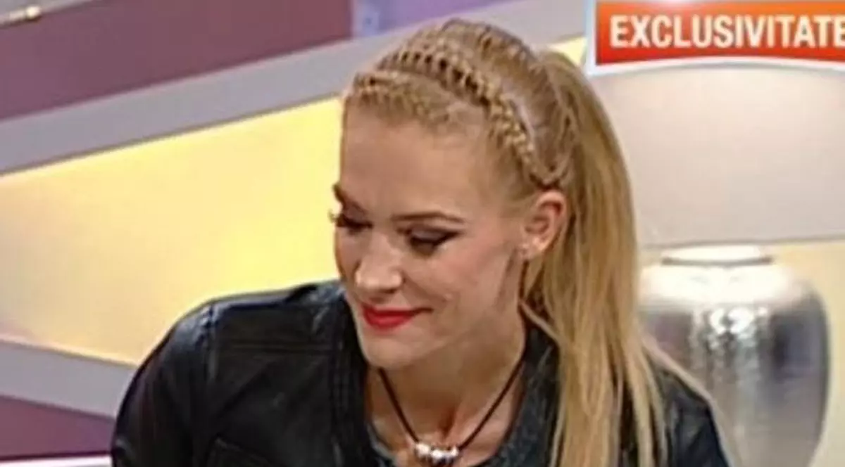 UITE ce FETIŢĂ FRUMUŞICĂ are ROXANA CIUHULESCU! Cum i-a SCHIMBAT micuţa VIAŢA