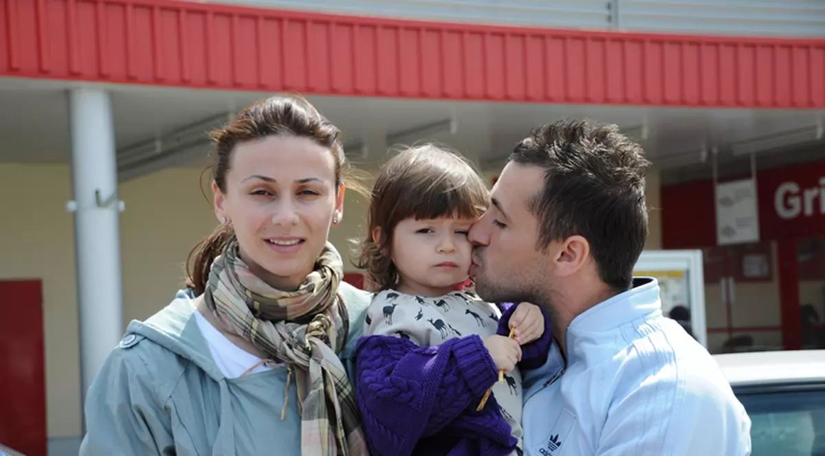DRAMA LUI SÂNMĂRTEAN, eroul zilei la națională: își crește singur fetița!