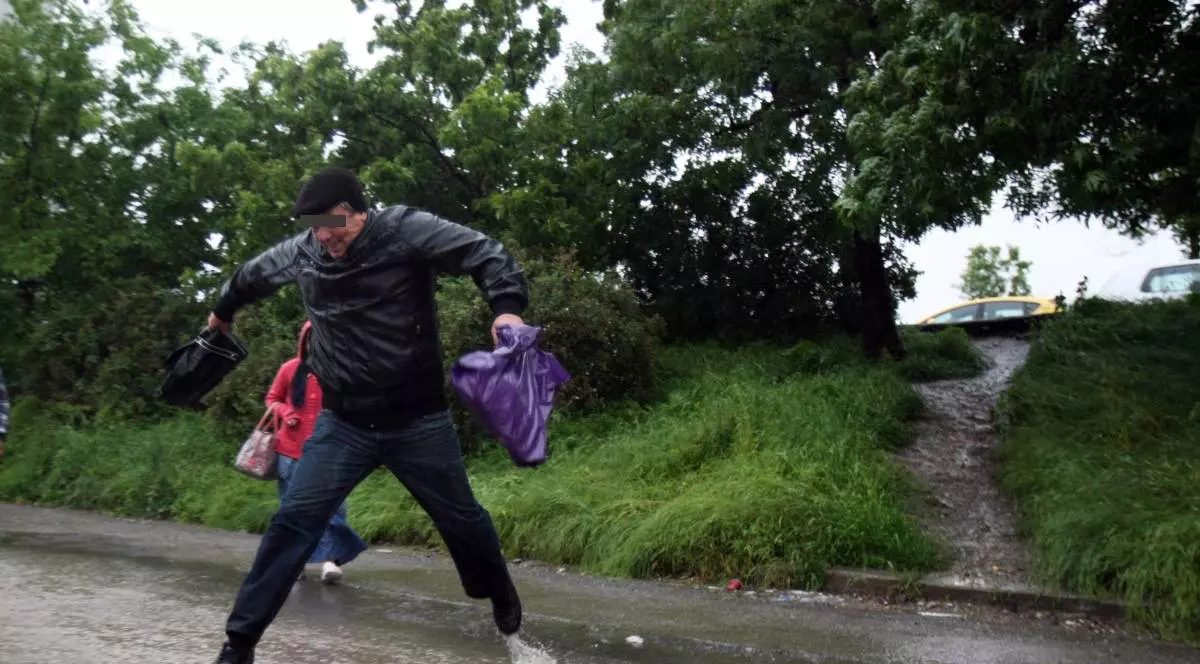 ULTIMĂ ORĂ: COD PORTOCALIU de INUNDAŢII