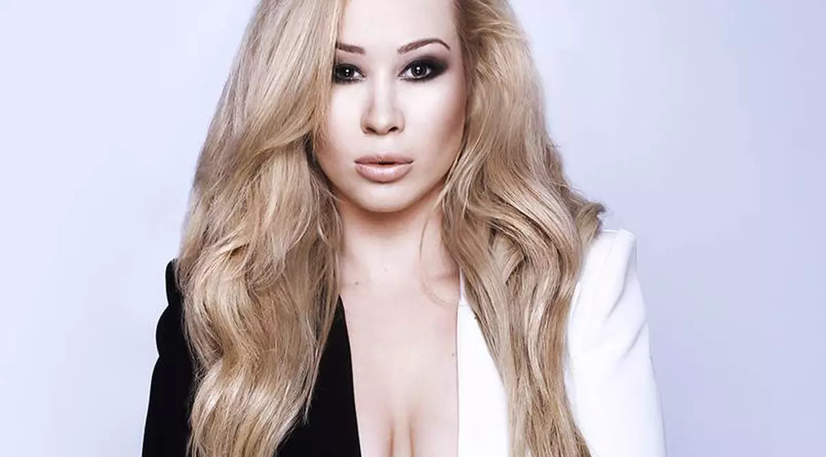 Xonia A DAT LOVITURA alături de J Balvin, dar NU E MULŢUMITĂ! Cu cine L-A ÎNLOCUIT pe artist?